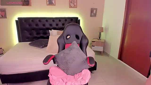 Chat XXX en directo de LolaVillalobos