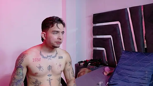 XXX chat uživo modela AliceandMax