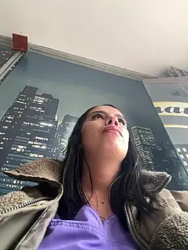 Nathaly_12 XXX чат на живо