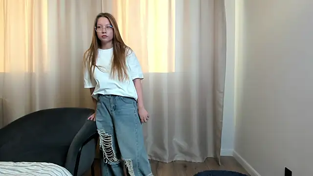 AdelaidaAskvig Live XXX-chat