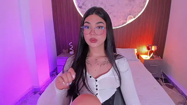 Czat XXX na żywo – RoseCassie