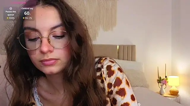 XXX chat uživo modela Real_cutie1