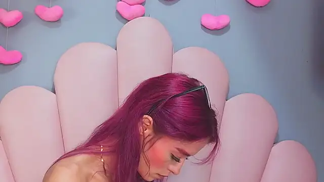 צ'אט XXX בשידור חי של luci_miller