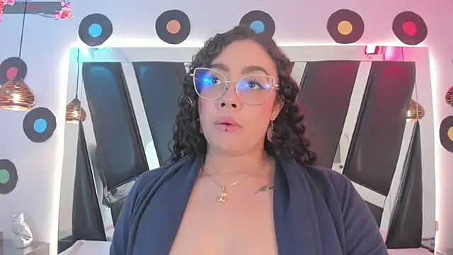 antonelllepiercee Live XXX-Chat