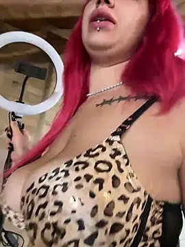 Dollyred's Live XXX Chat