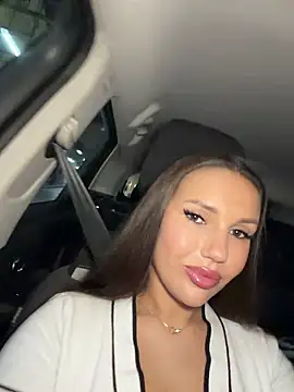 Chat +18 de Syka0001 ao vivo