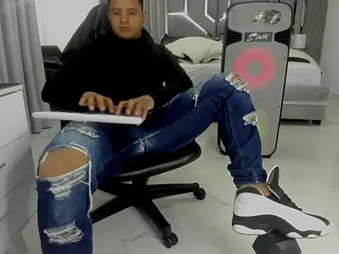 Онлайн чат XXX master_leather