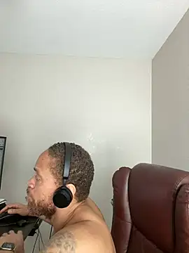 Fathero1time Live XXX-Chat