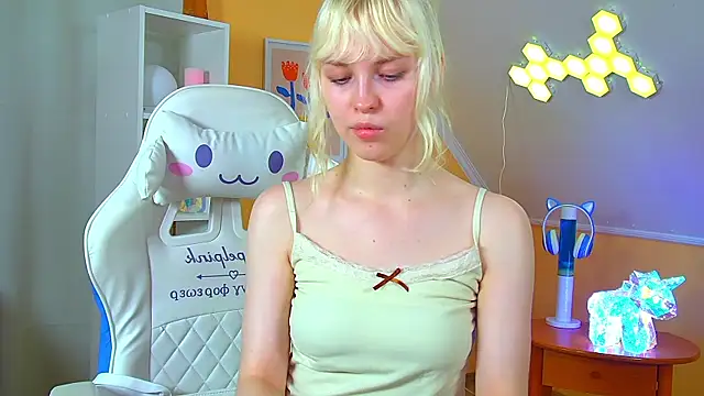 HannahHollis' Live XXX Chat
