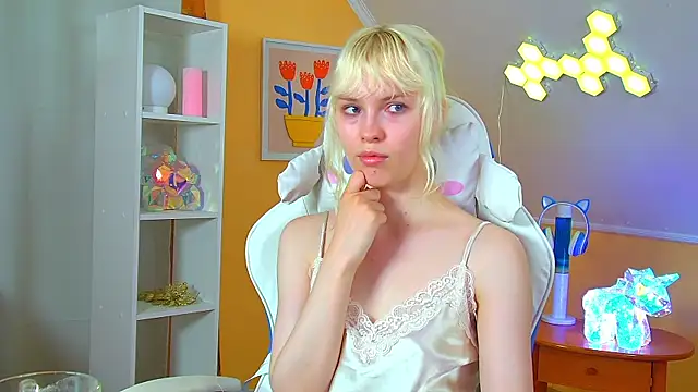 HannahHollis' Live XXX Chat