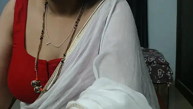 sunitha-3 即時 XXX 聊天