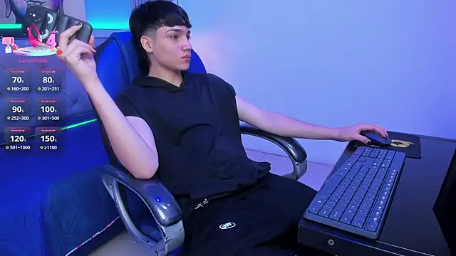 צ'אט XXX בשידור חי של SamBlack_
