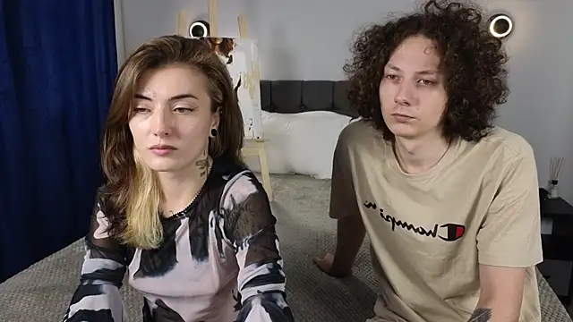FreyaLoups webkamerás műsora