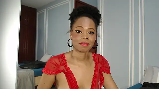 ChantalGarner XXX чат на живо