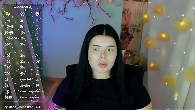 دردشة Mona_Esty الجنسية المباشرة