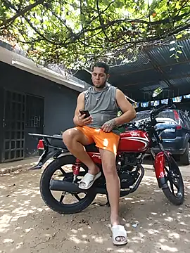 Chat +18 de monsterpig29 ao vivo