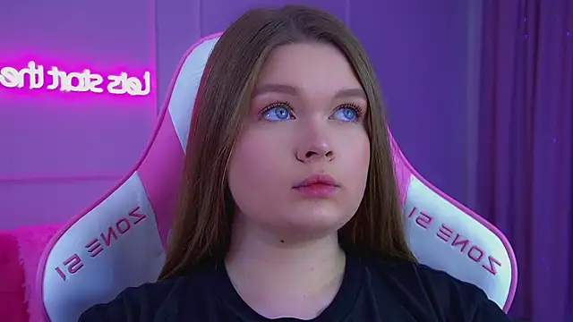 CrystalLyons XXX чат на живо