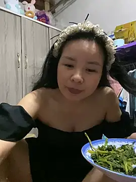 Ivy_Trix2's Live XXX Chat