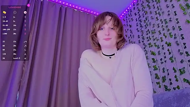 צ'אט XXX בשידור חי של pure_sin