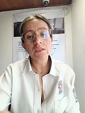 Valentina--1's Live XXX Chat