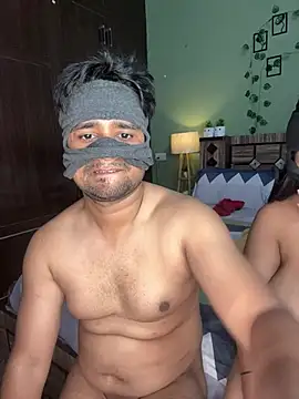 Model_bhabhi_couple Webcam show
