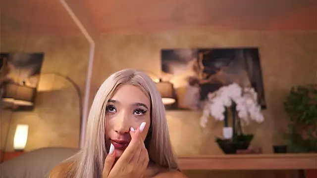 دردشة SienaJayden الجنسية المباشرة