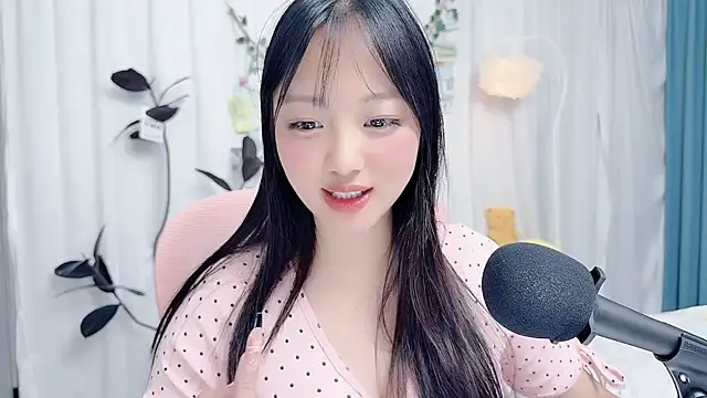 Winnie666999 Chat XXX in diretta
