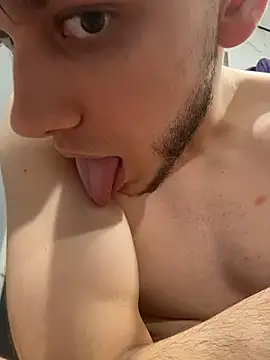 Онлайн чат XXX UniversalDicktures