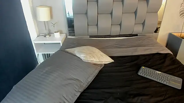 Charlie___Musk 라이브 XXX 채팅