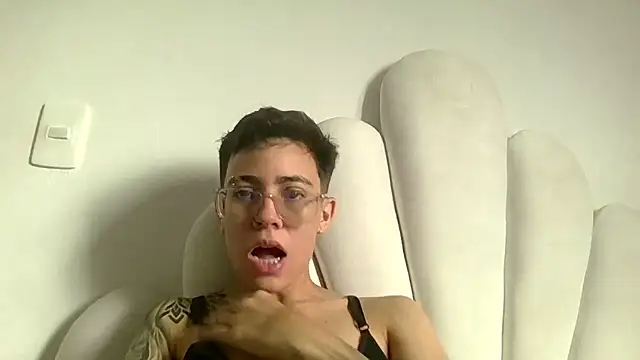 Czat XXX na żywo – Cutie_Shy_