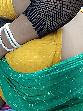 Tamil_Vennila_ Chat XXX in diretta