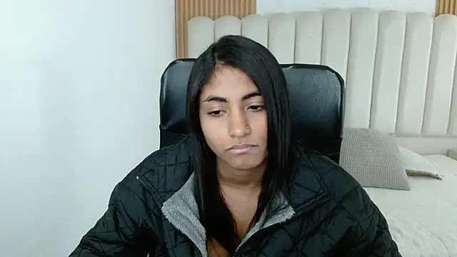 Chat +18 de shaneelle ao vivo