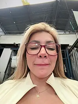 دردشة DIANITA_1988 الجنسية المباشرة