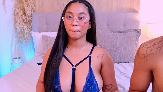 RoseAndDominic live XXX chat