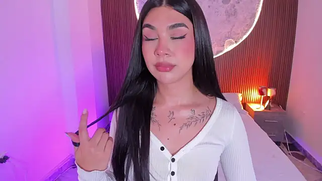 RoseCassie Adlı Modelin Canlı XXX Sohbeti