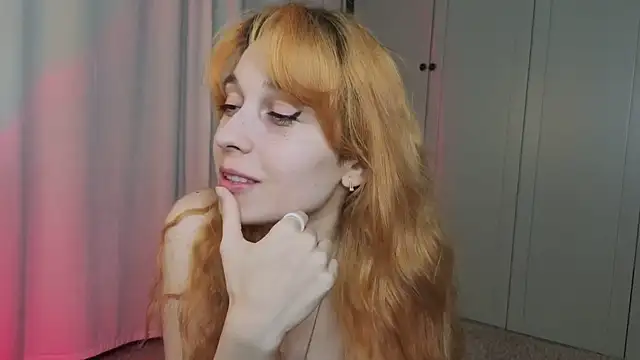 tgirlfoxy Adlı Modelin Canlı XXX Sohbeti