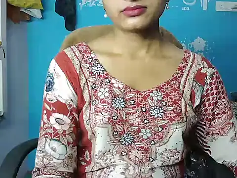 Chat XXX en directo de GOLDN_GIRL_