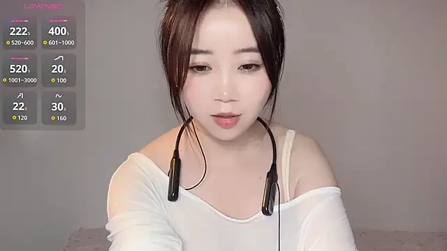 77-Vicky Live XXX-Chat