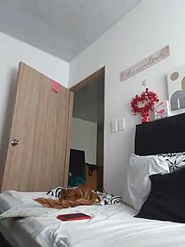 BustyMilf_'s Live XXX Chat