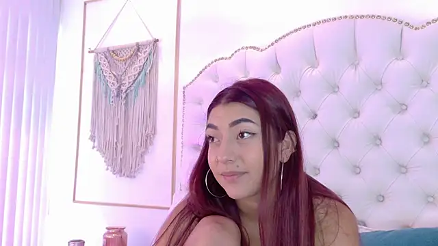AriaStonne's Live XXX Chat
