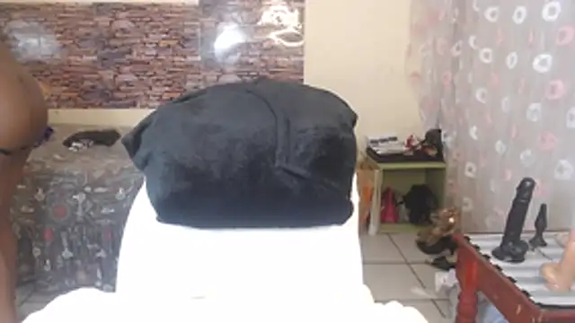 Moiii_Lekker_Meddei Chat XXX in diretta