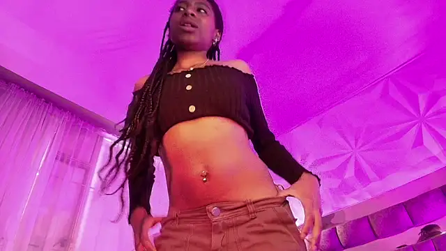 Queen_perla_'s Live XXX Chat