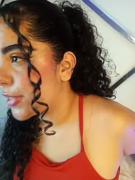 NicolleOverton's Live XXX Chat
