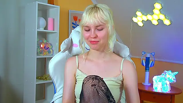 دردشة HannahHollis الجنسية المباشرة