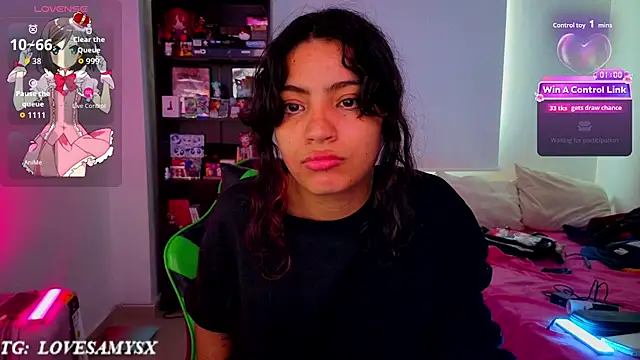 XXX chat uživo modela Lovelyamyy