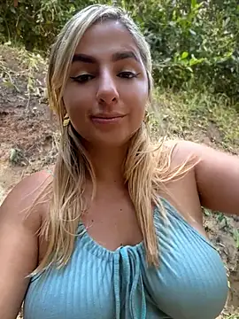 צ'אט XXX בשידור חי של sammyqueenx21
