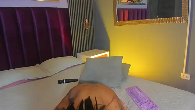 LauraAristizabal Live XXX-Chat