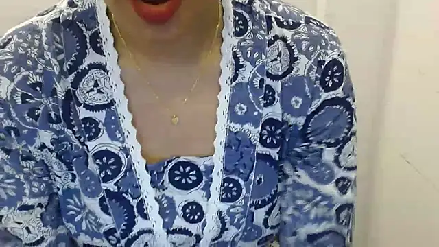 Chat XXX en directo de hey_Daisy