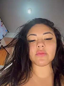 Chat XXX en directo de shashemel