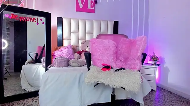Chatroom XXX en direct de Andy_Gamboa